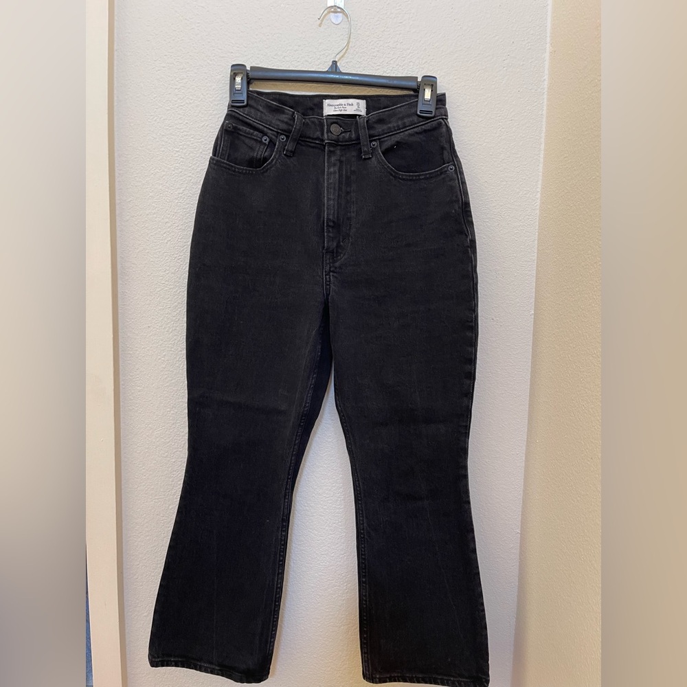 Abercrombie & Fitch Kick Flare Ultra High-Rise Black Jeans Size 25